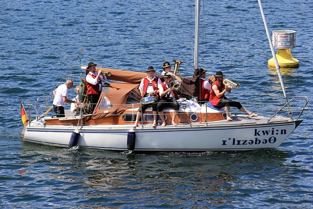 曼在锋线上 曼在锋线上